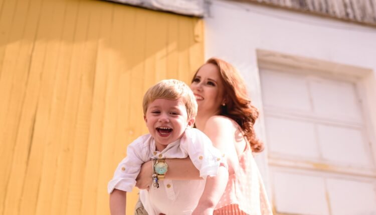 طرق التعامل مع الاطفال