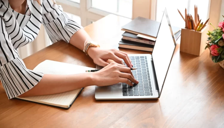 تنظيم الوقت للدراسة عن بعد