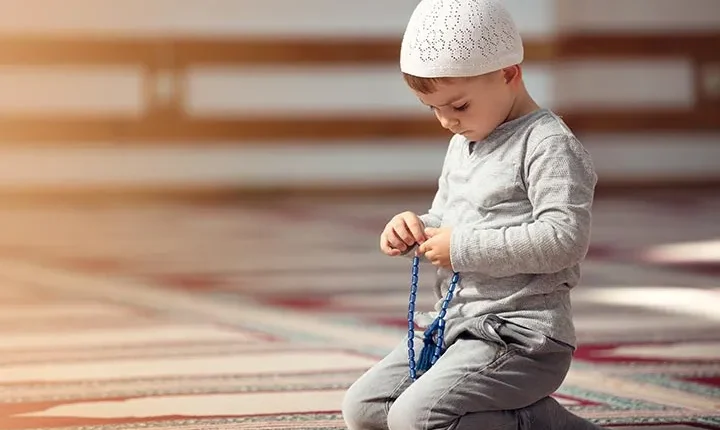 تحفيز الأطفال على العبادة